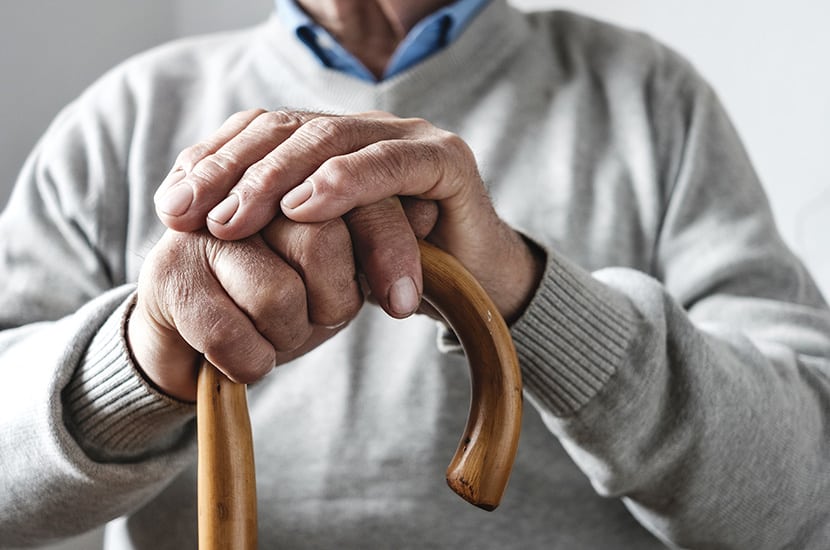 4 Ways to Better Accommodate Elderly Tenants in Your Rentals