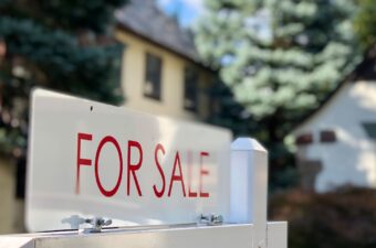 Institutional Homebuyers are Pulling Out of the Market in Droves—What Do They See That You Don’t?