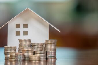 HELOC vs Home Equity Loan: Pros & Cons For Investors