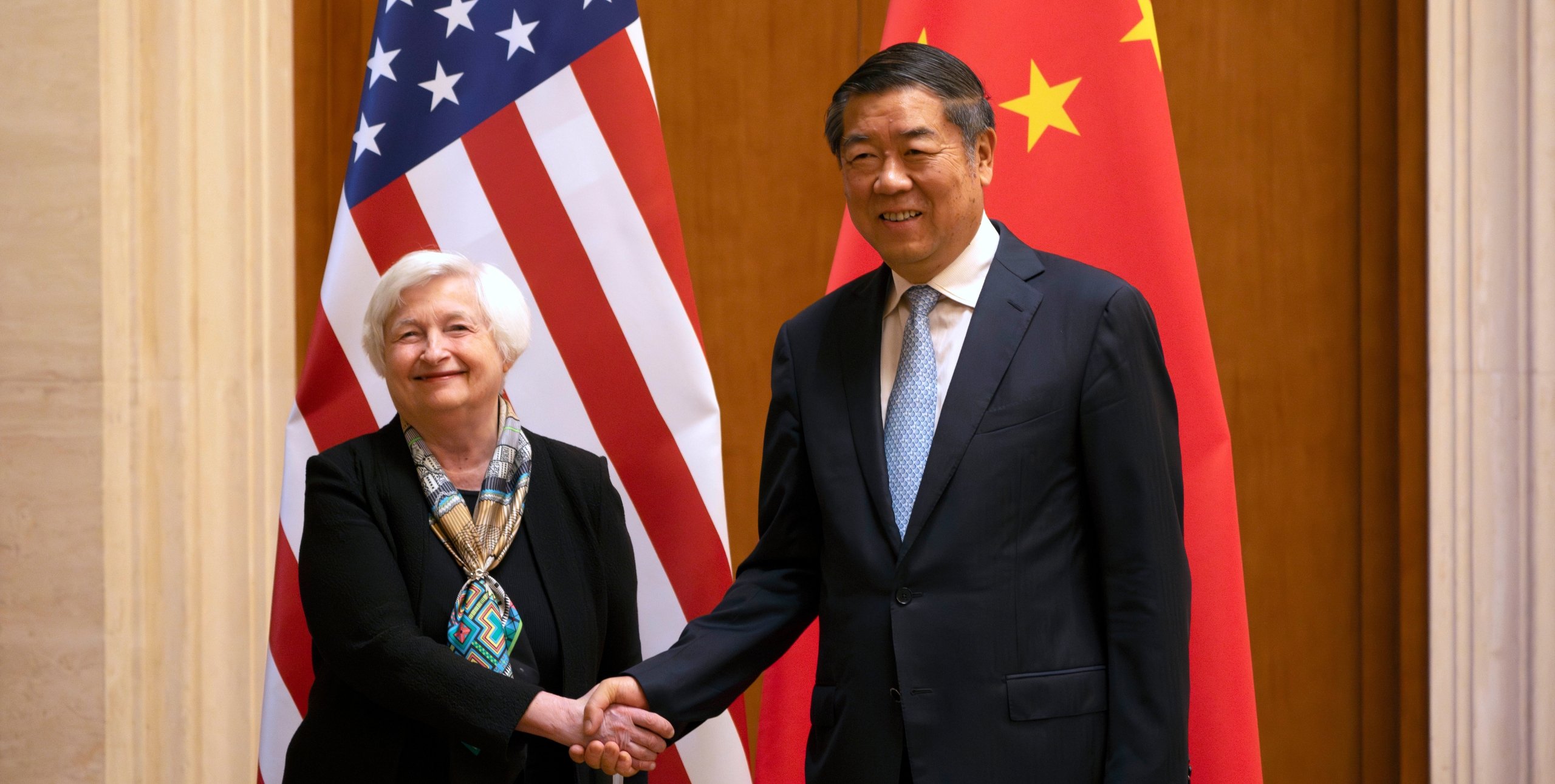 Janet Yellen and Vice Premier of China shaking hands