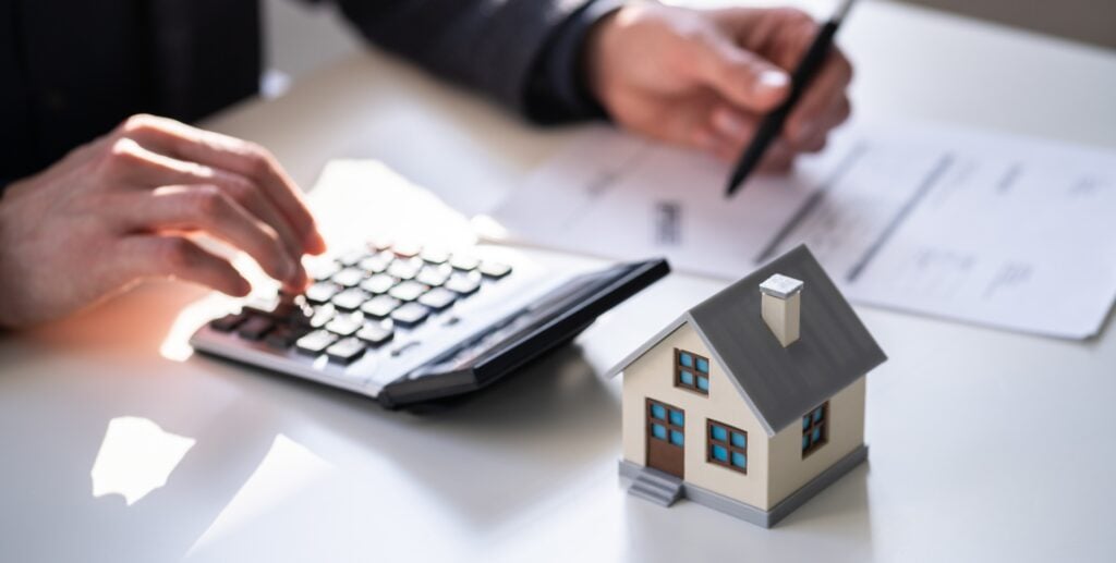 Year-End Tax Tips for Landlords: Maximize Savings and Prep For Tax Season