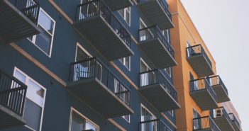 How a Small Apartment Building Made Me $40,000/Year apartment-first-deal